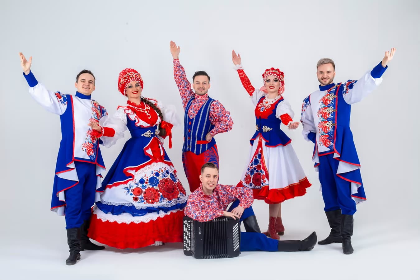 Новогодняя программа